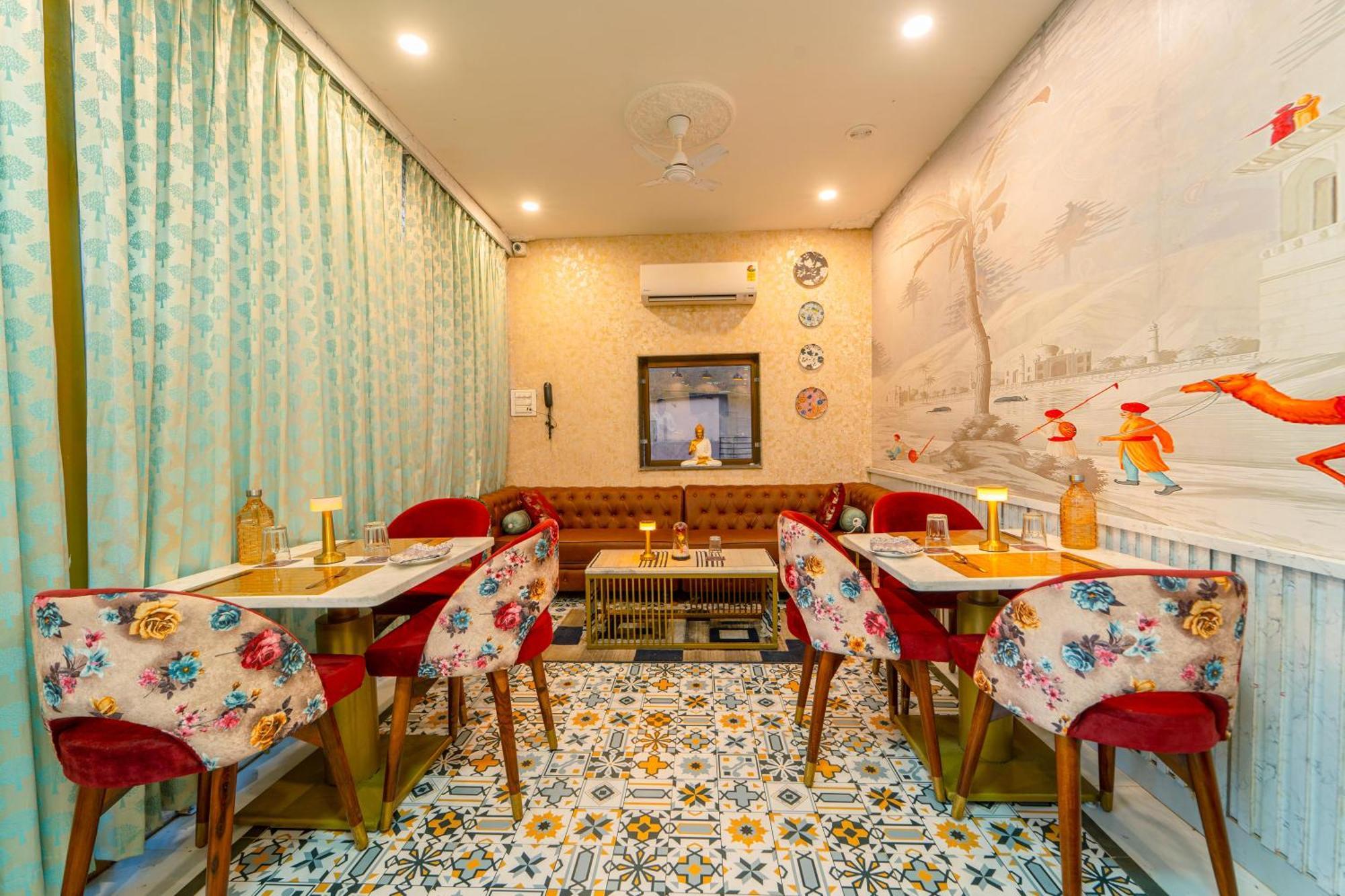 Hotel Hinduja Mehrangarh Fort ジョードプル エクステリア 写真