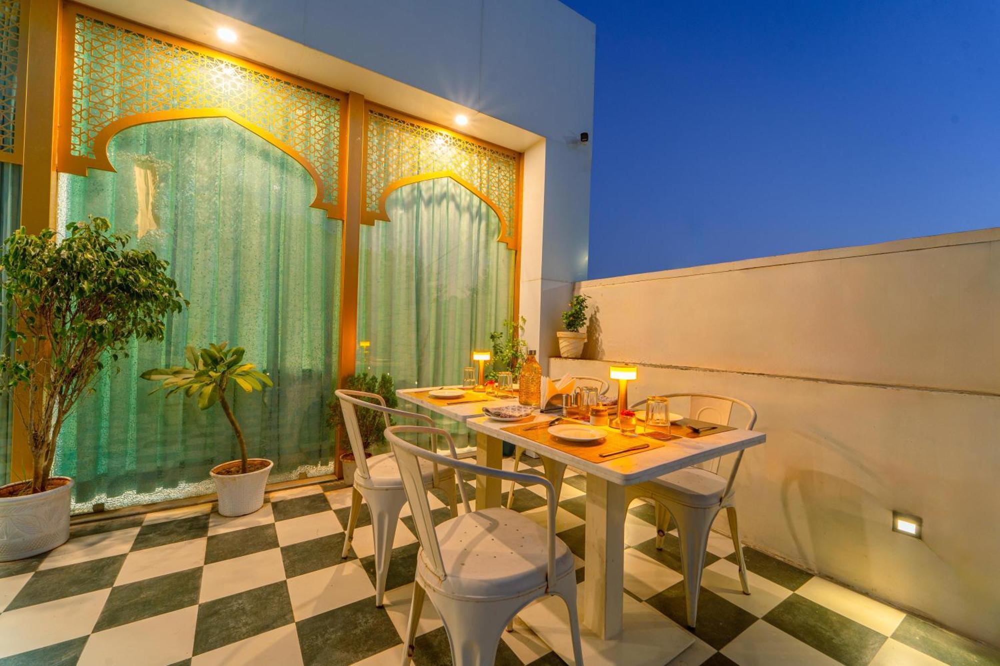 Hotel Hinduja Mehrangarh Fort ジョードプル エクステリア 写真