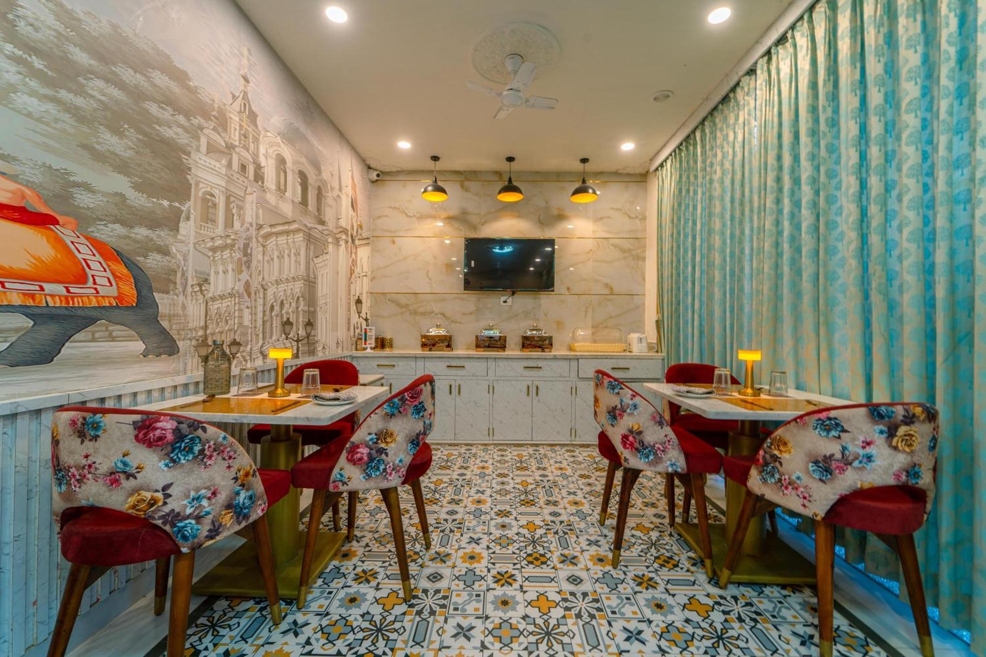 Hotel Hinduja Mehrangarh Fort ジョードプル エクステリア 写真